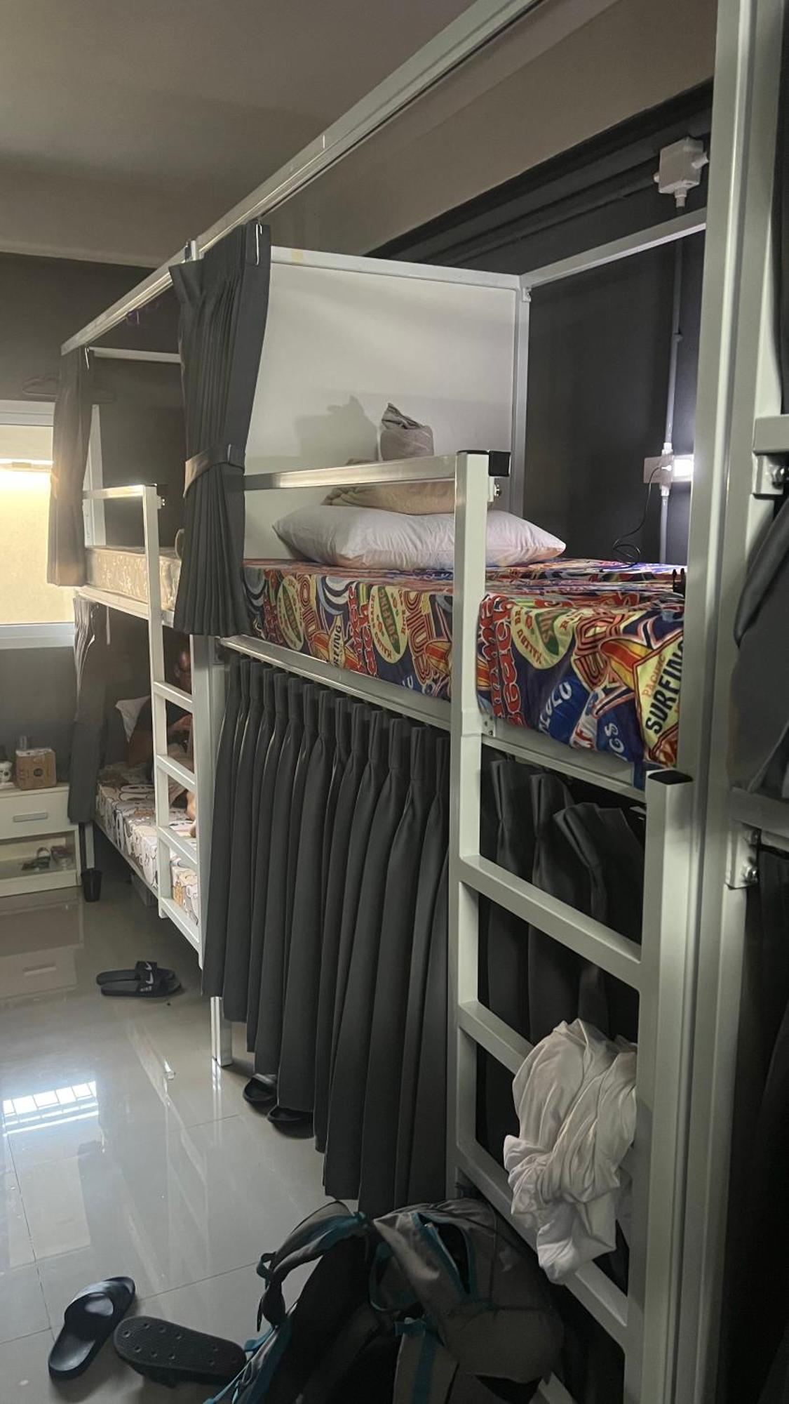 W District Hostel Bangkok Extérieur photo