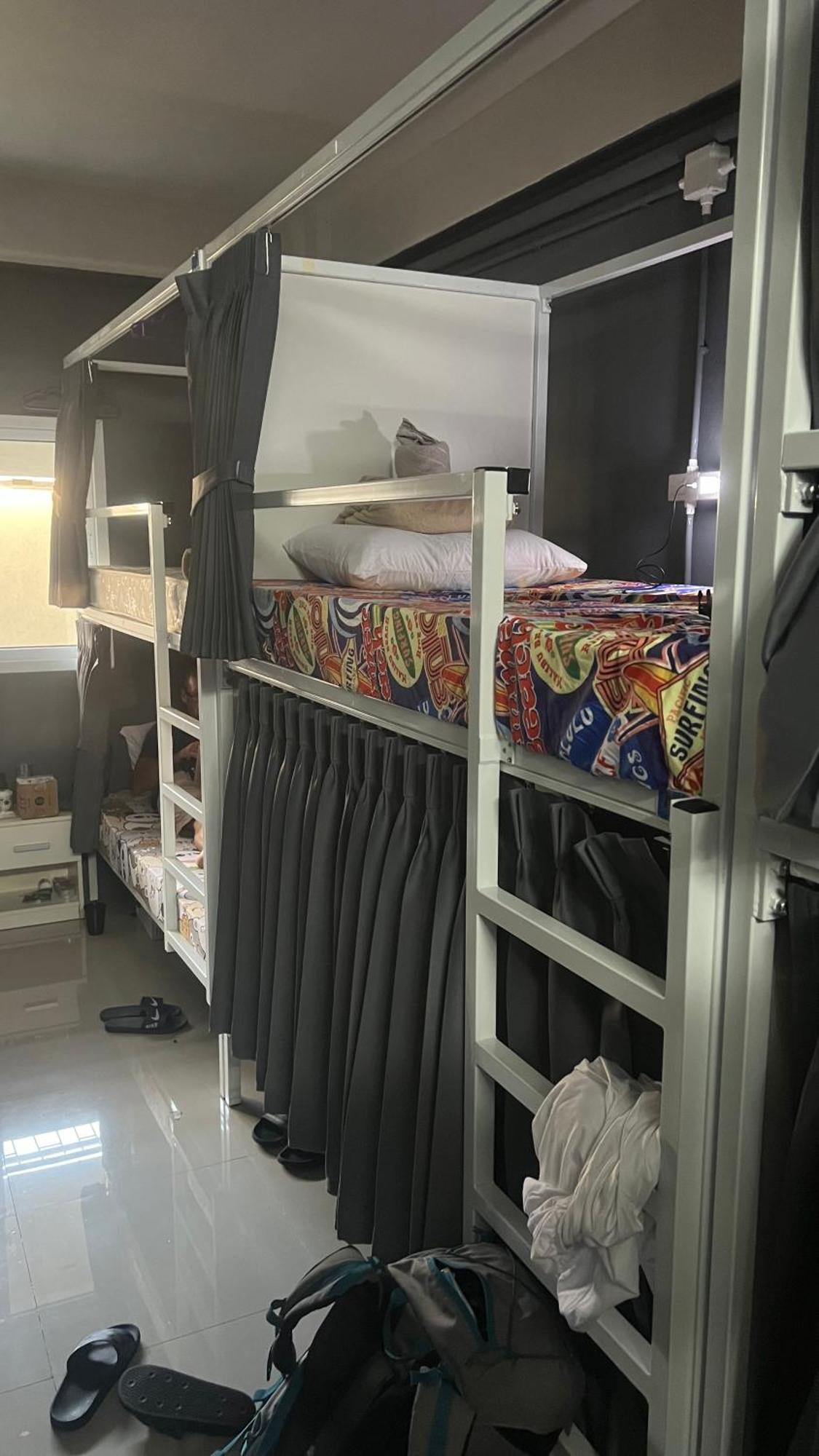 W District Hostel Bangkok Extérieur photo