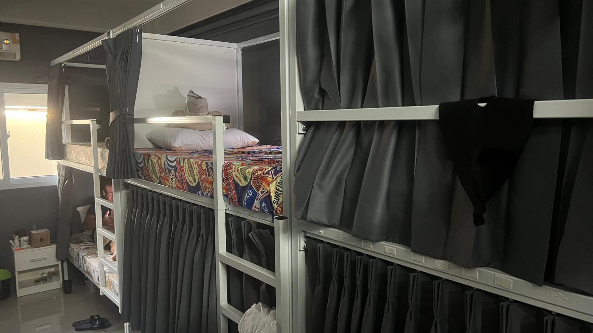 W District Hostel Bangkok Extérieur photo