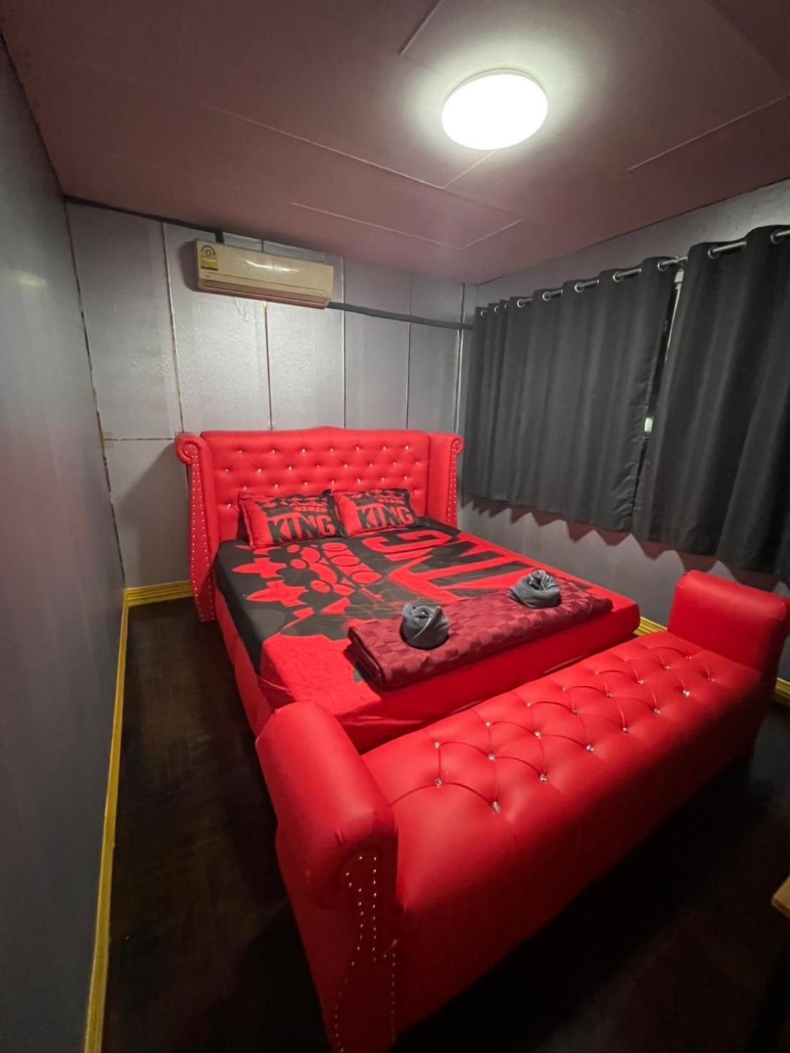 W District Hostel Bangkok Extérieur photo